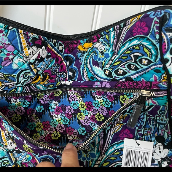 Vera Bradley MICKEY MOUSE on the go Crossbody - Picture 3 of 11